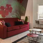 56 Direttamente Sul Mare - Red Tropical