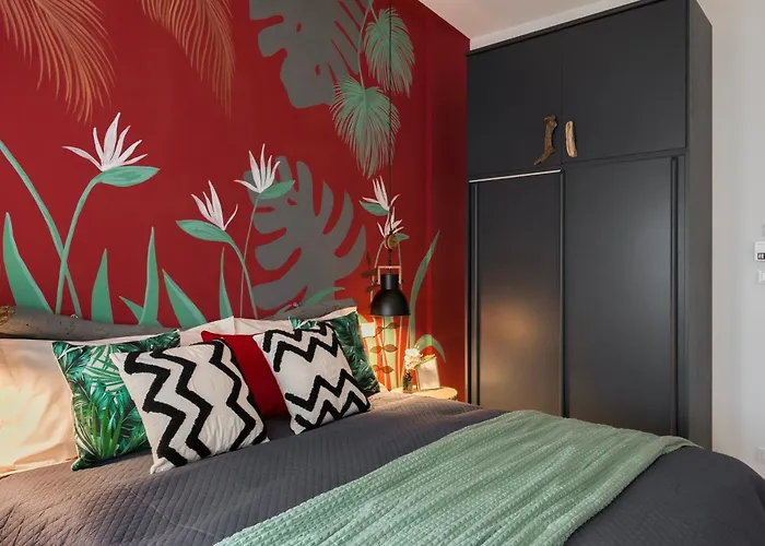 Апартаменты 56 Direttamente Sul Mare - Red Tropical Диано-Марина